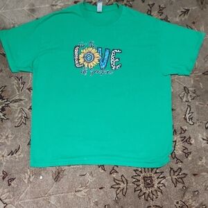 Gildan Green Short Sleeve Tee with Graphic Design